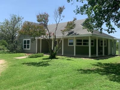 Primary bedroom at 1501 N Burleson St - 3 bed 2 bath home