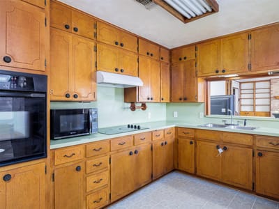 Primary bedroom at 1501 Okelley Rd - 3 bed 2 bath home