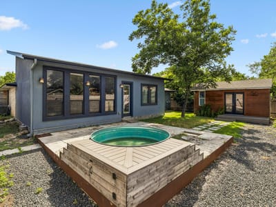 Primary bedroom at 1501 Quail Crest DR - 3 bed 2 bath home