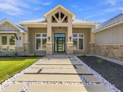 Photo 2 of 36 at 1501 Tramonto - 4 bed 3 bath home