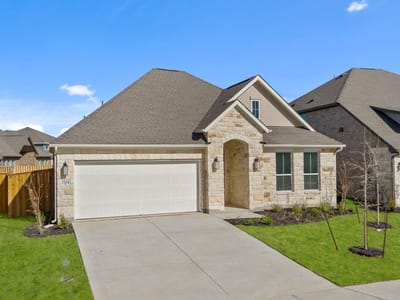 Living area at 1504 Corduroy LN - 4 bed 3 bath home