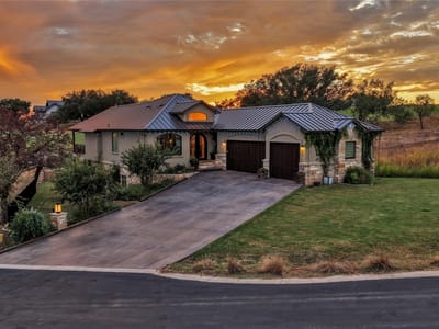 Living area at 1504 Desert Sun - 3 bed 3 bath home