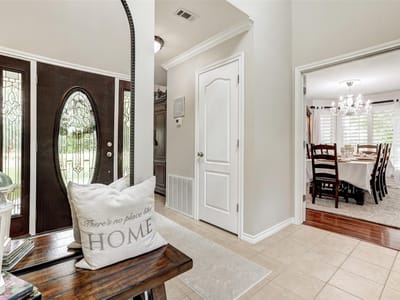 Living area at 1505 Cr 315 - 3 bed 2 bath home