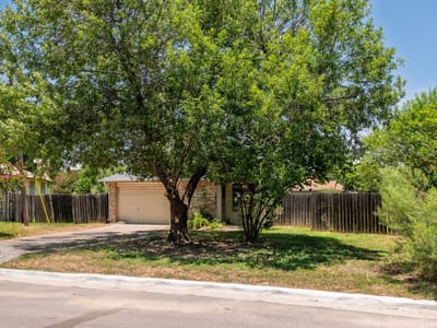 Primary bedroom at 1506 Ashwood CT - 2 bed 1 bath home