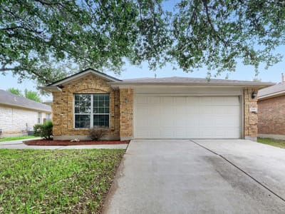 Living area at 1506 Campanella Cv - 3 bed 2 bath home