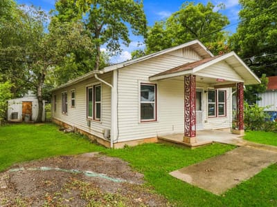 Property photo 4 at 1507 1/2 Holly ST - 3 bed 1 bath home