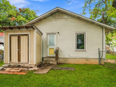 Property photo 5 at 1507 1/2 Holly ST - 3 bed 1 bath home
