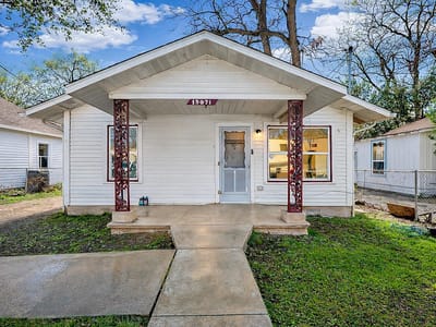 Primary bedroom at 1507 1/2 Holly St - Free & Williams, Austin, TX