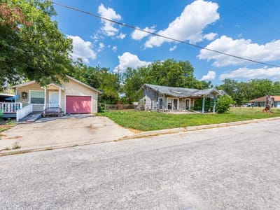 Property photo 2 at 1507 Cummings ST - 2 bed 1 bath home