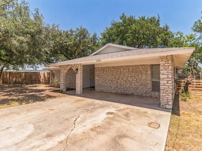 Living area at 1509 Park Ln - Gabriel Heights Sub, Georgetown, TX