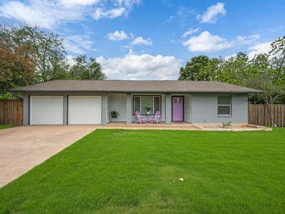 Primary bedroom at 1509 Shenandoah DR - 3 bed 2 bath home