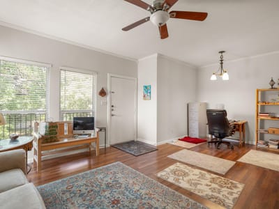 Bathroom at 1509 W 39th 1/2 ST Unit #208 - 1 bed 1 bath home