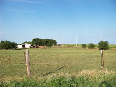 Bathroom at 151 County Road 398 Rd - Samuel Pharass Surv Abs 496, Taylor, TX