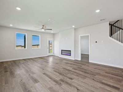 Photo 2 of 15 at 151 Paddle Wheel PATH - 5 bed 3 bath home