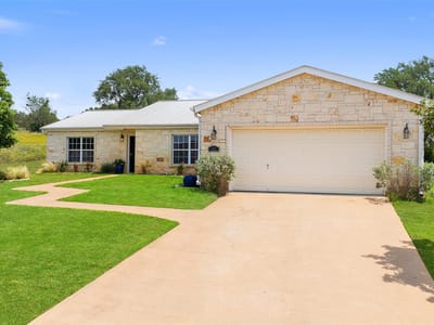 Living area at 151 Uplift - 3 bed 2 bath home