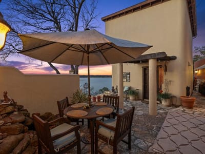 Living area at 1510 Buffalo Gap RD - 2 bed 2 bath home