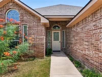 Property photo 3 at 1512 Shadow WALK - 3 bed 2 bath home