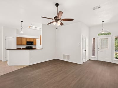 Property photo 5 at 1512 Shadow WALK - 3 bed 2 bath home
