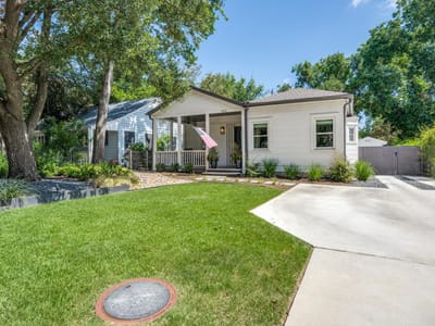Property photo 3 at 1512 W 30th ST - 2 bed 2 bath home