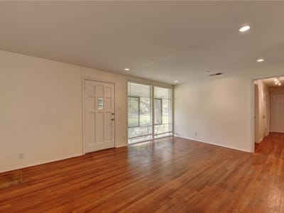 Property photo 3 at 1513 Westmoor DR - 3 bed 2 bath home