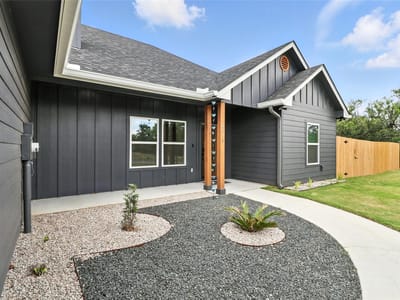 Property photo 3 at 1515 Green Valley LN - 3 bed 2 bath home