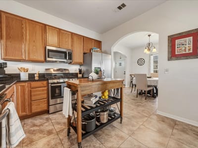 Property photo 4 at 1516 Old Luling RD - 4 bed 3 bath home