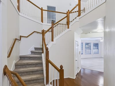 Property photo 5 at 1519 Tamar LN - 5 bed 3 bath home
