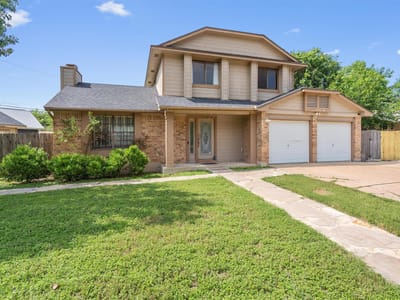 Primary bedroom at 1520 Clearview LOOP - 3 bed 2 bath home