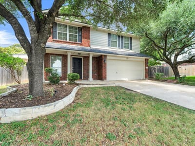 Living area at 15213 Donna Jane LOOP - 3 bed 2 bath home