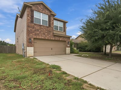 Photo 2 of 40 at 1524 Treeta TRL - 3 bed 2 bath home