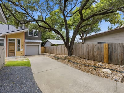 Property photo 2 at 1527 Madison Ave Unit #B - 2 bed 2 bath home