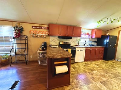 Kitchen at 153 Tesoro Way - 3 bed 2 bath home