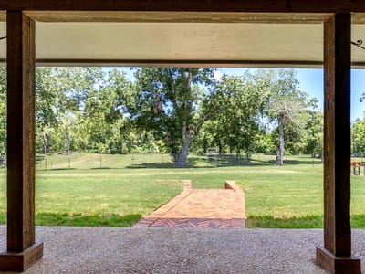 Property photo 3 at 154 Shoreline DR - 4 bed 2 bath home