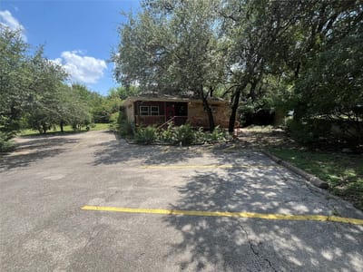 Photo 2 of 17 at 15401 Nightingale LN - Lakeway, Austin, TX