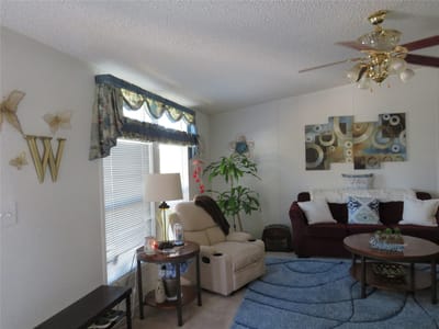 Living area at 15490 E State Highway 29 - 20003, Buchanan Dam, TX