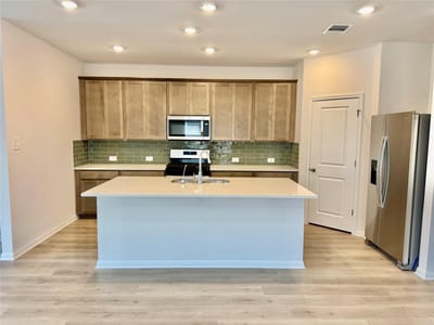 Living area at 155 Boondoggle Rdg - 5 bed 3 bath home