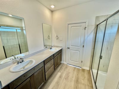 Primary bedroom at 155 Boondoggle Rdg - 5 bed 3 bath home