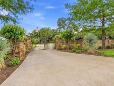 Primary bedroom at 1550 Trebled Waters TRL - 6 bed 5 bath home