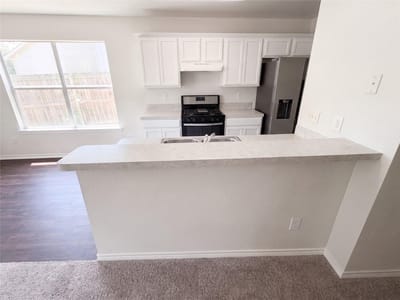 Property photo 2 at 1555 Parkfield CIR - 3 bed 2 bath home