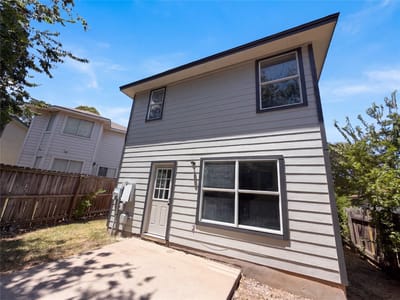 Property photo 5 at 1555 Parkfield CIR - 3 bed 2 bath home