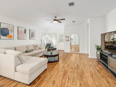 Photo 3 of 27 at 15629 Ecorio DR - 3 bed 2 bath home