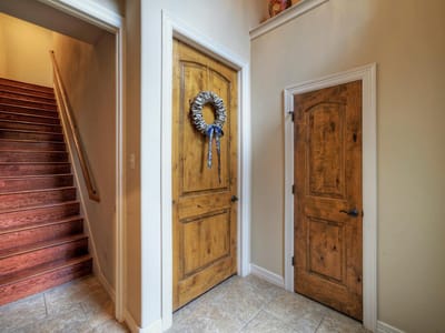 Property photo 4 at 15705 Wildwood TRL - Lakeland Hills Sec 02, Austin, TX