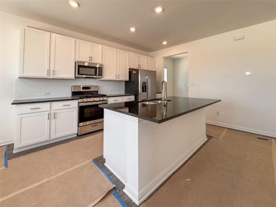 Primary bedroom at 158 Bayou Mint BLVD - 3 bed 2 bath home