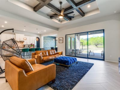 Living area at 158 Double Eagle Ranch Dr - 4 bed 4 bath home