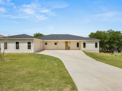 Living area at 15896 Salado DR - 4 bed 2 bath home