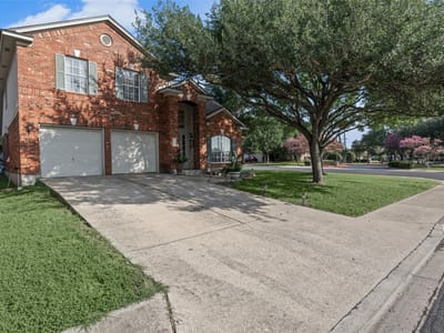 Property photo 2 at 15918 Two Rivers Cv - 4 bed 2 bath home