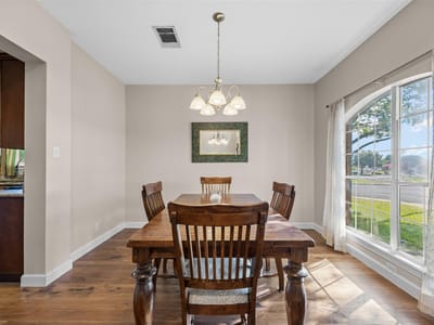 Property photo 5 at 15918 Two Rivers Cv - 4 bed 2 bath home