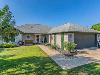 Living area at 15927 Brazos DR - 3 bed 2 bath home
