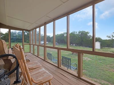 Living area at 1595 Skyridge Rd - Smith Ranch, Lampasas, TX