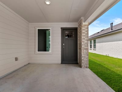 Property photo 2 at 160 Raymondville Path - 4 bed 2 bath home